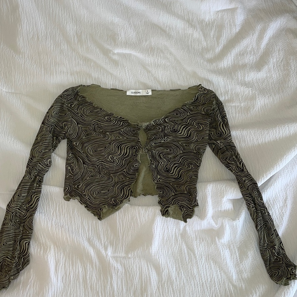 Long sleeve green cutout shirt